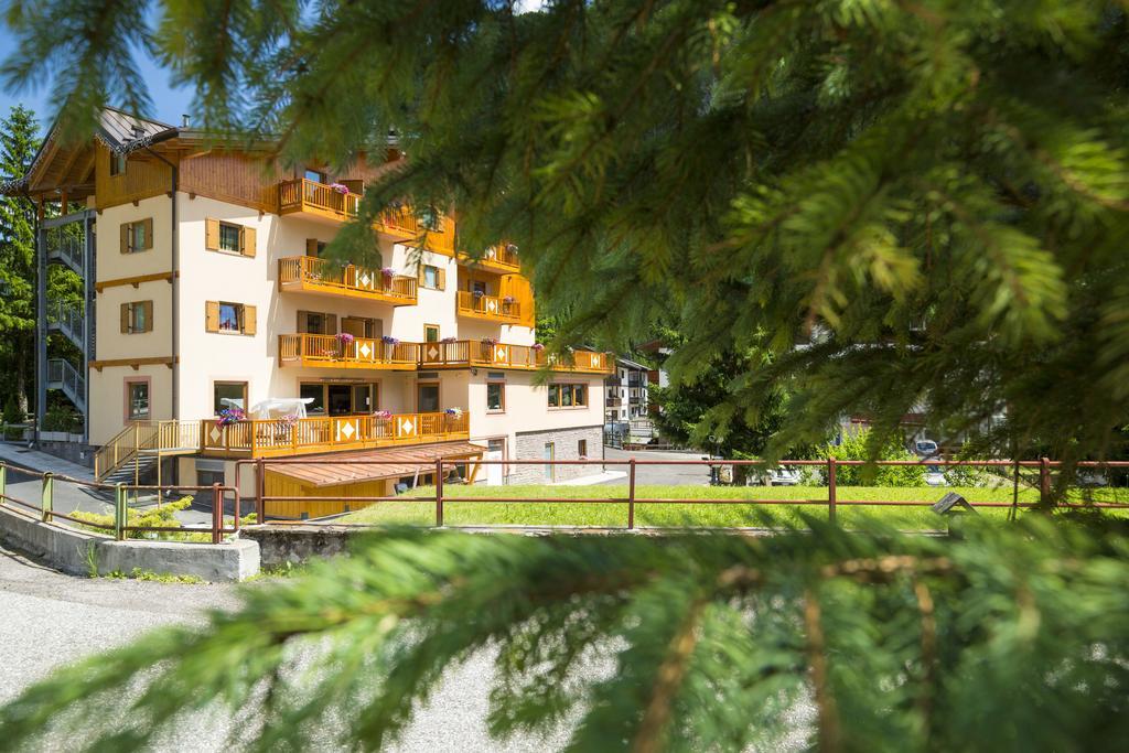 Relais San Giusto Hotel Кампитело ди Фаса Екстериор снимка