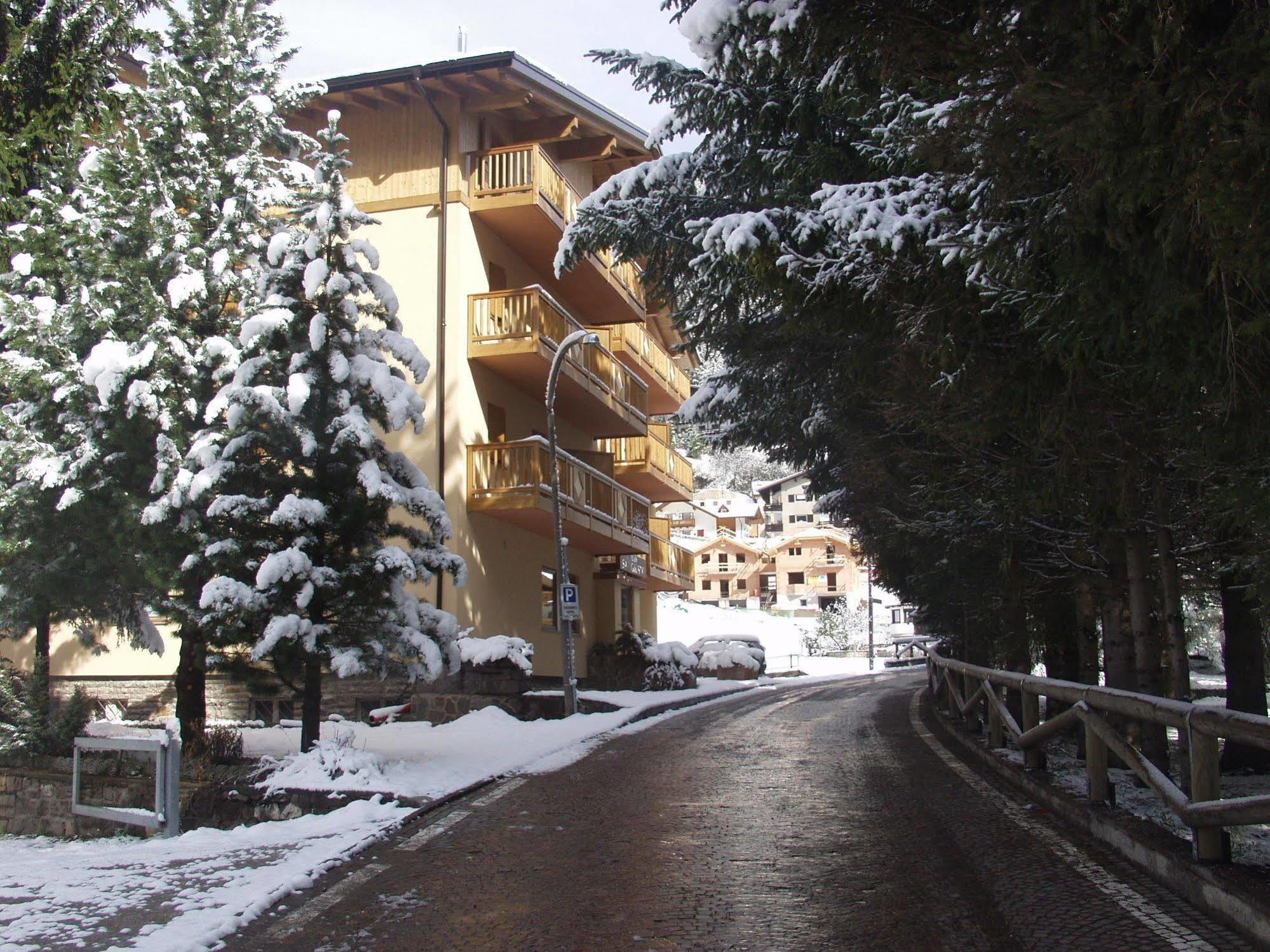 Relais San Giusto Hotel Кампитело ди Фаса Екстериор снимка