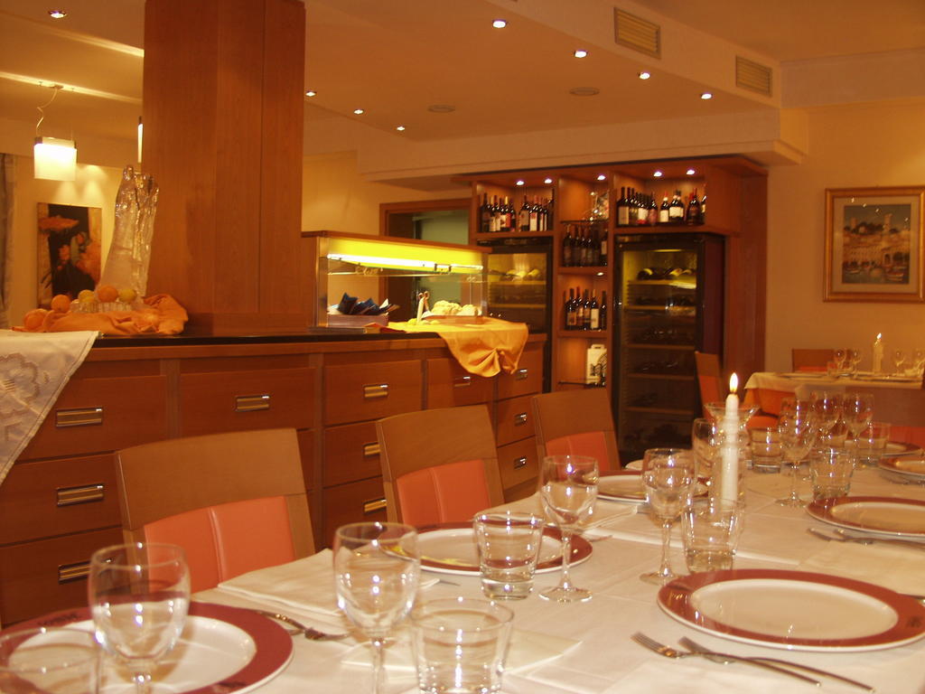Relais San Giusto Hotel Кампитело ди Фаса Екстериор снимка